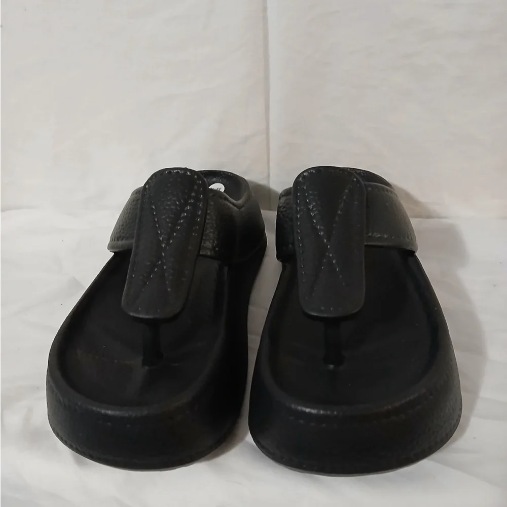 SHEIN Black Platform Sandals